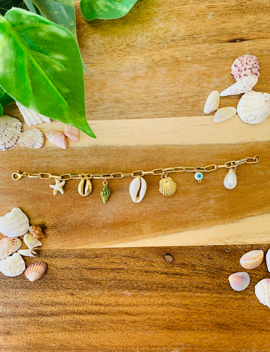 Golden eye of Sea Charm Bracelet ( Tarnish )