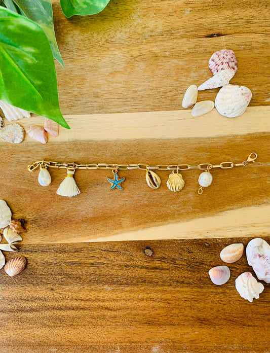 Gold Sea Starcharm Bracelet ( Tarnish )