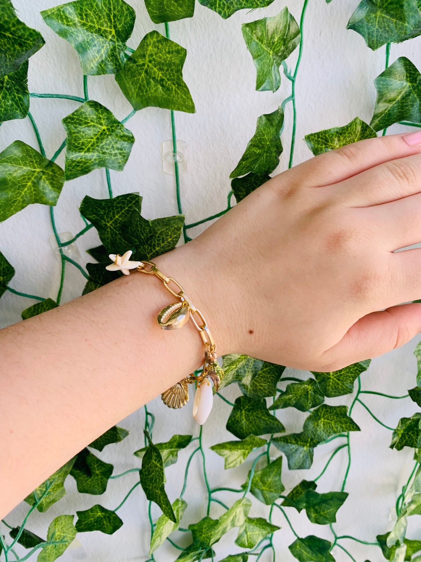 Gold Sea Starcharm Bracelet ( Tarnish )