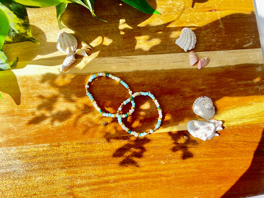 Glimmering Tide Bracelet